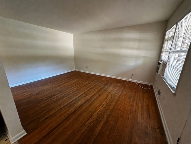Photo - 353 Morton Ave