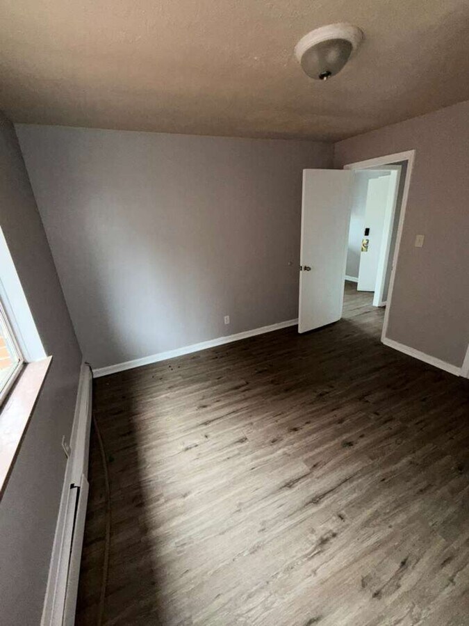 Photo - 15112 Euclid Ave Unidad 304