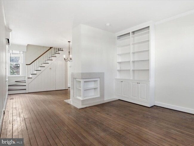 Photo - 210 Gibbon St