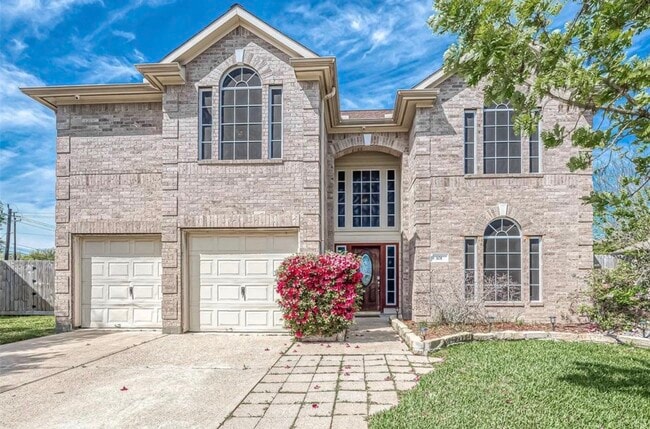 Building Photo - 101 Spencer Landing W