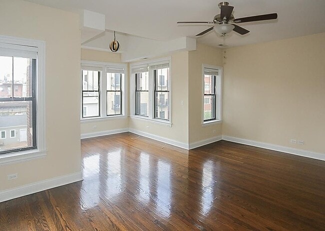 Photo - 3709 N Wilton Ave Unit 3