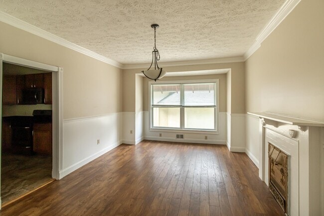 Photo - 915 Heths Ave
