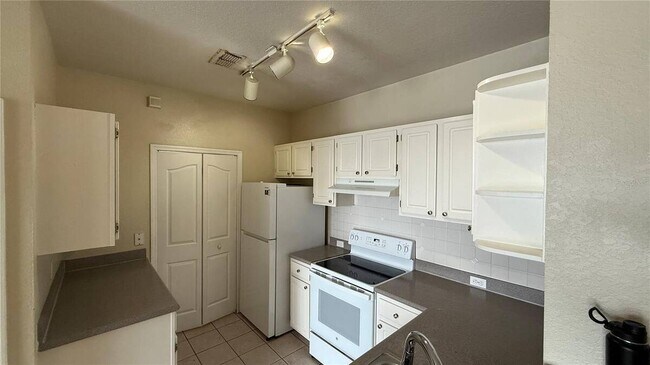 Photo - 2615 Maitland Crossing Way Unit 204