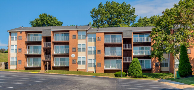 York Hills - York Hills Apartments