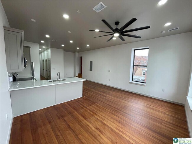 Photo - 711 W Chew St Unidad 3