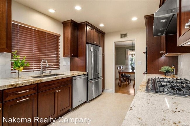 7 br, 4 bath House - 837 E Adams Ave - 7 br, 4 bath House - 837 E Adams Ave