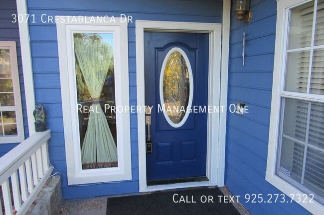 Photo - 3071 Crestablanca Dr