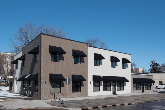 Vista exterior - 63 7th Ave S Unidad 2