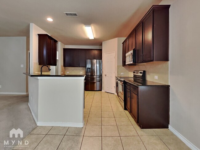 Photo - 1417 Castle Creek Dr