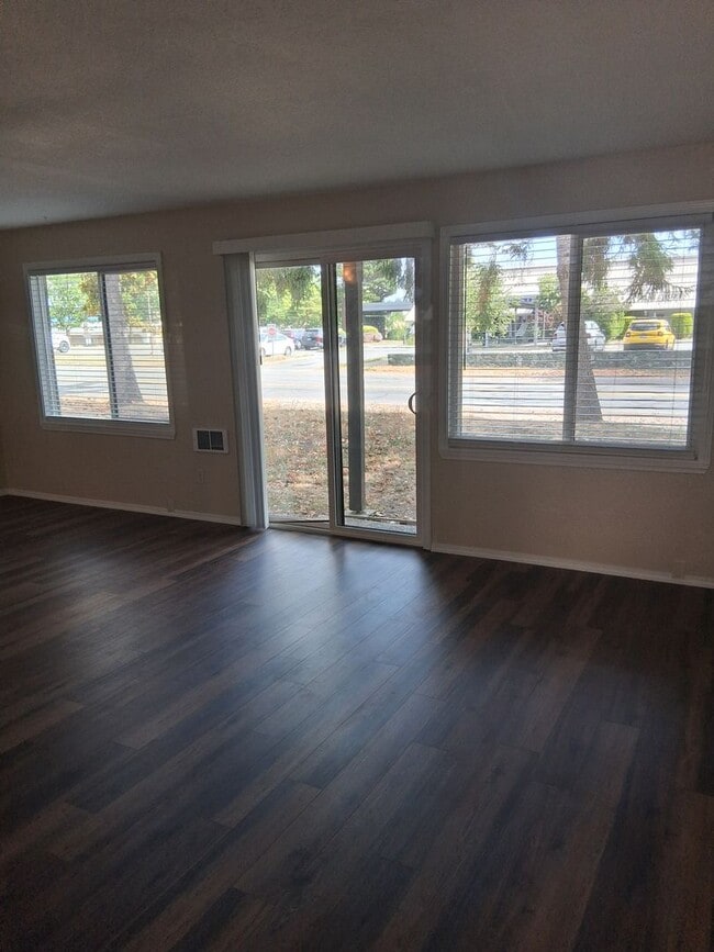 Photo - 65 SW 3rd Ave