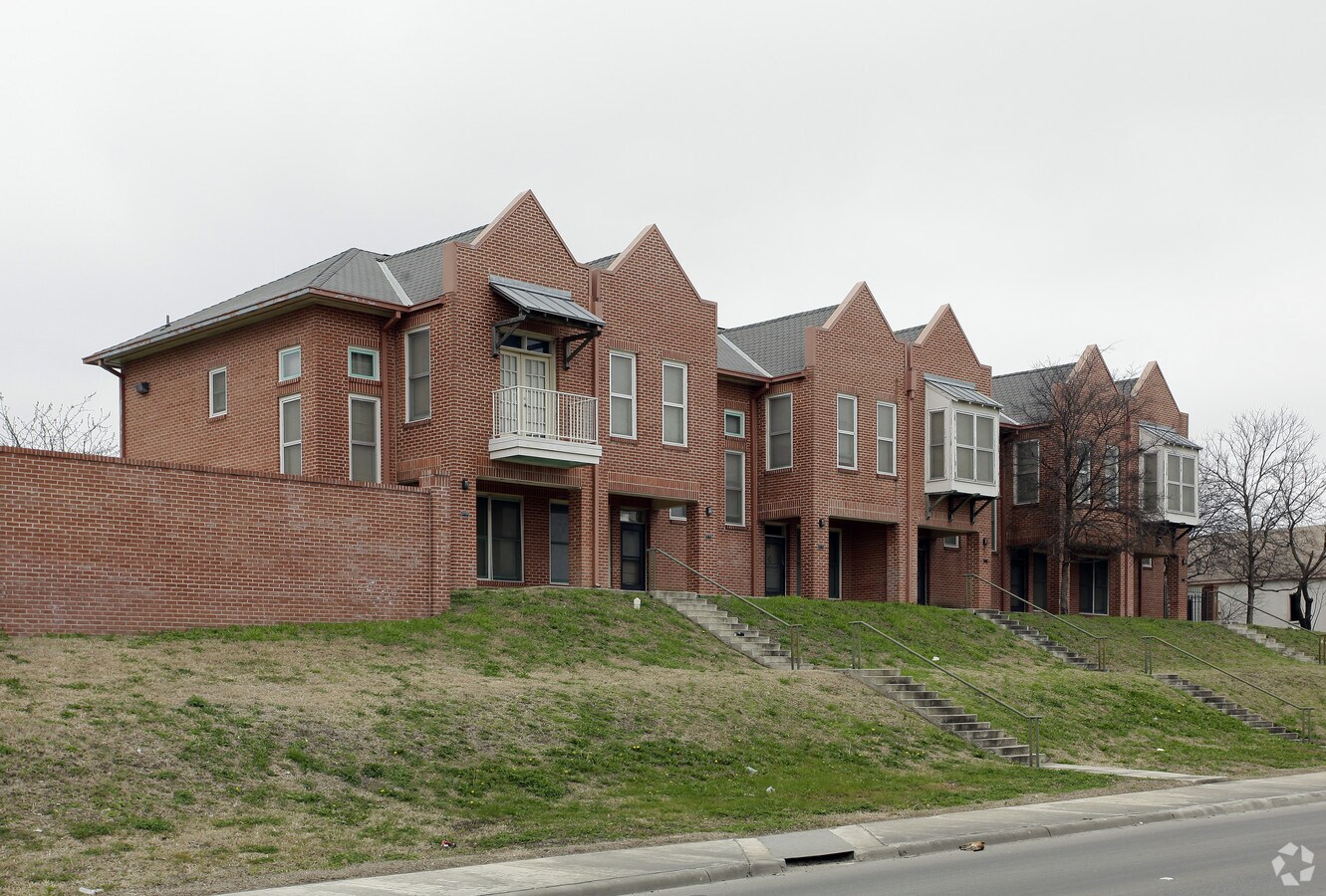 Springview North - Springview North Apartments