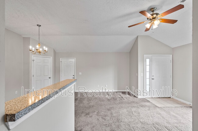 Photo - 553 Rose Cottage Cir