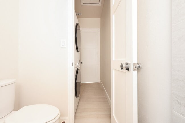 Photo - 3407 Garrow St