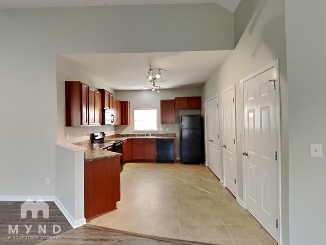 Photo - 4627 Rosser Loop Dr