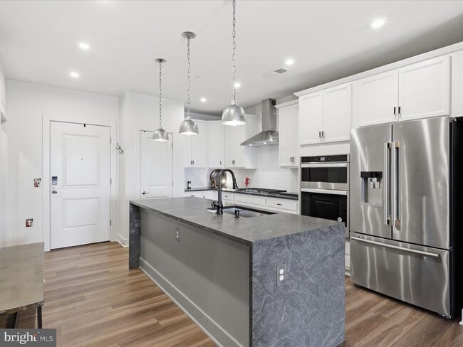 Building Photo - 100 St Ives Pl Unit 403