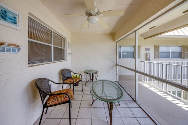 Photo - 909 SE 46th Ln Unit 909 SE 46th Ln  202