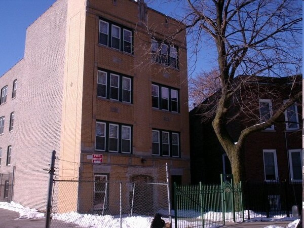 Logan Square Apartments - Logan Square Apartments
