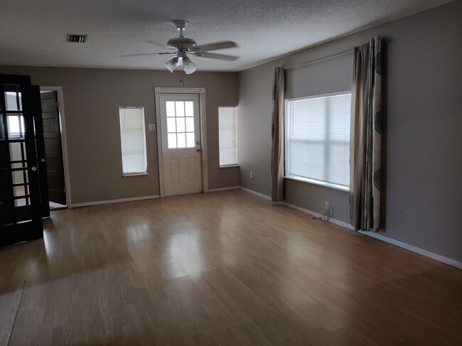 Photo - 2500 Ashton Rd