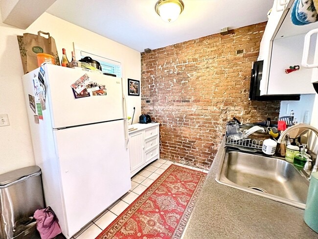 Photo - 187 Everett St Unit 1