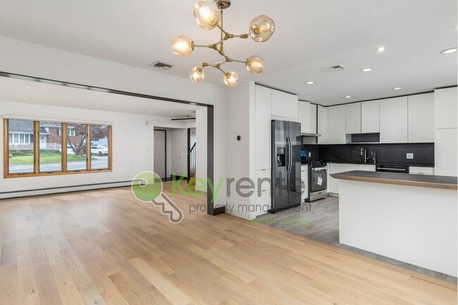 Photo - Spacious 4 Bedroom Home in Maywood with Fenced Yard, Office & Solar Panels