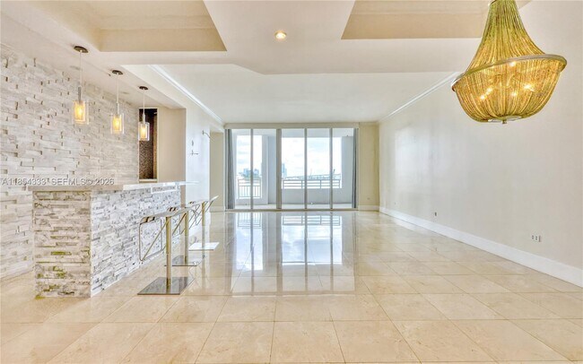 Photo - 848 Brickell Key Dr Unidad 306