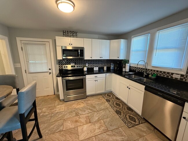 Photo - 2744 Spruce St