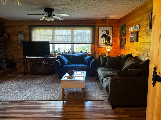 7115 Rutledge Pike