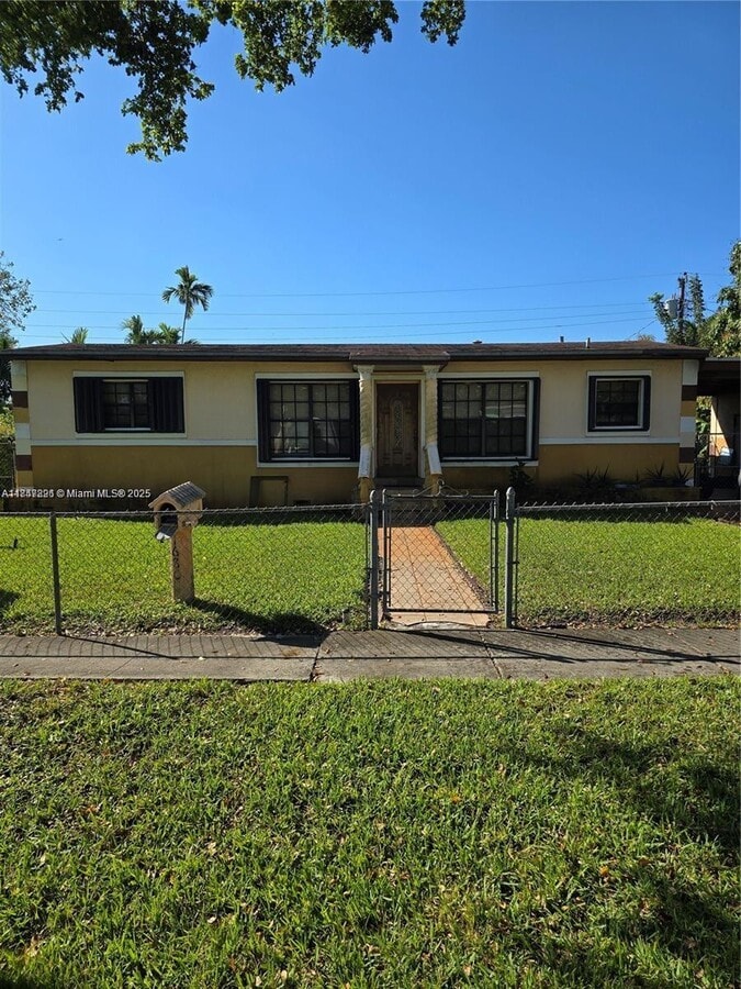 Photo - 1680 NE 159th St Casa