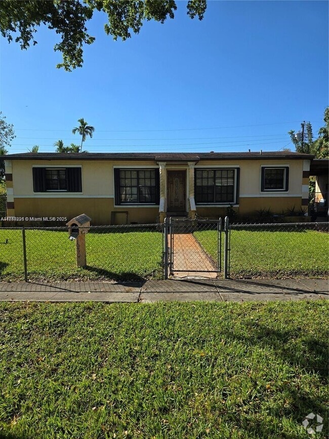 Building Photo - 1680 NE 159th St Rental