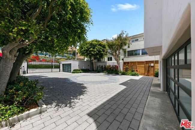 22630 Pacific Coast Hwy Unidad 1