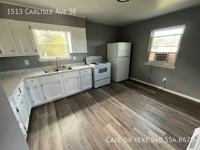 Photo - 1513 Carlisle Ave SE