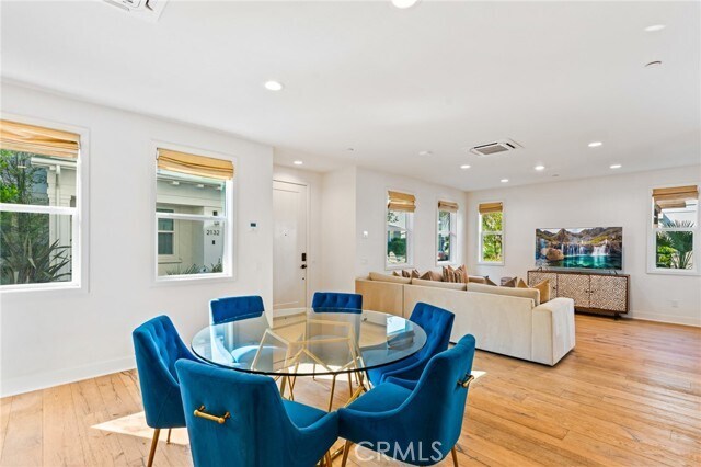 Photo - 2116 Cresta Dr