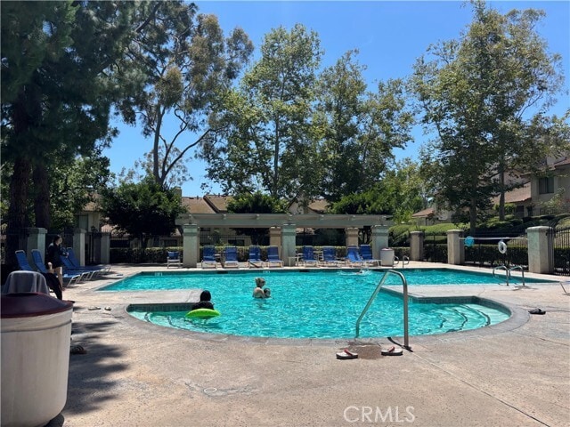 Photo - 957 Creekside Dr