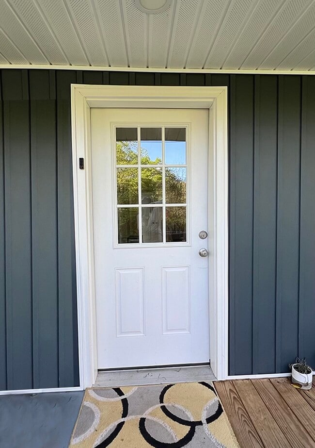 Entrada privada - 1007 N Peace Haven Rd