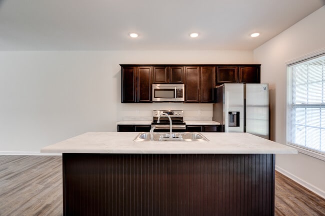 Photo - 450 E Norton Rd