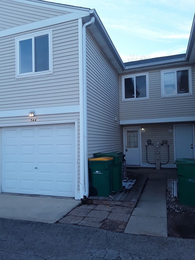 Photo - 544 Meadow Green Ln