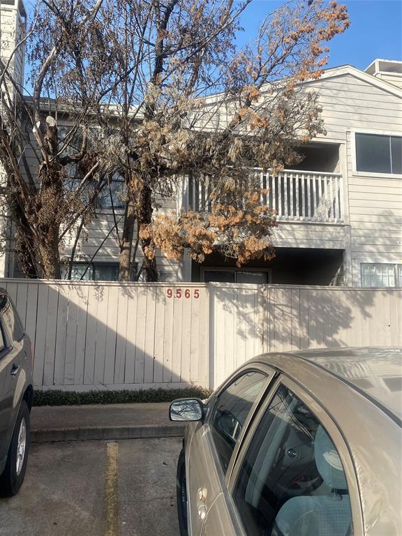 Photo - 9565 Pagewood Ln Condo
