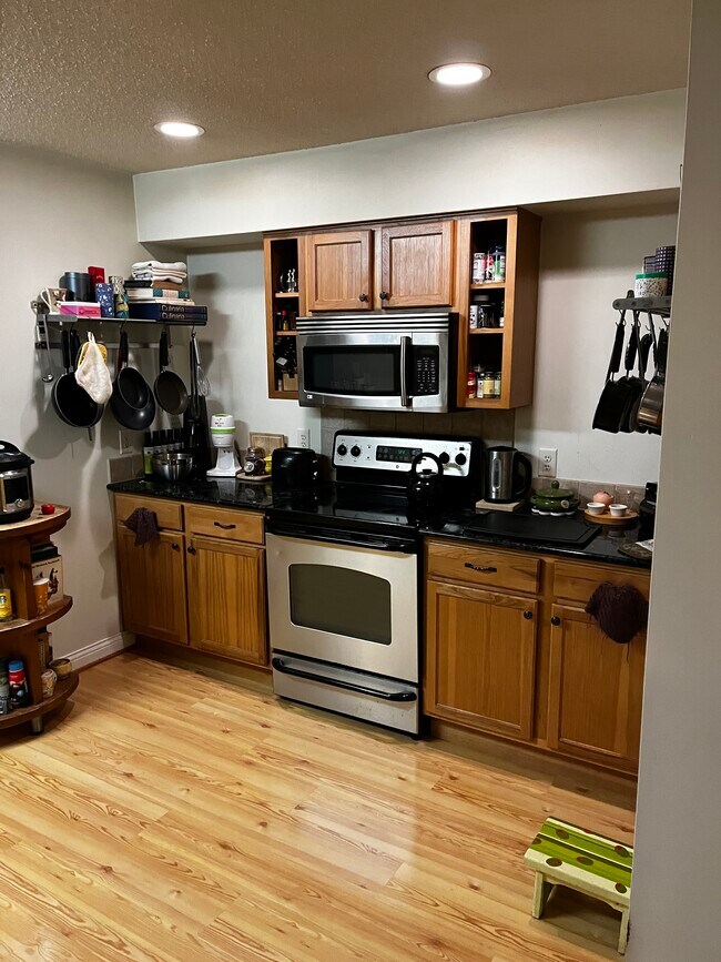 Photo - 6555 Smith Rd