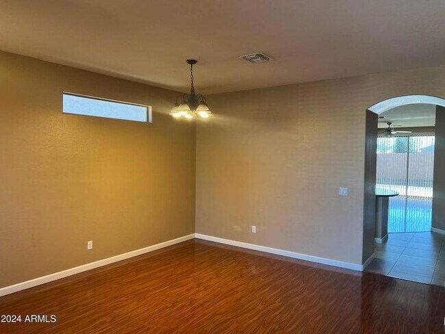 Photo - 7129 W Kings Ave