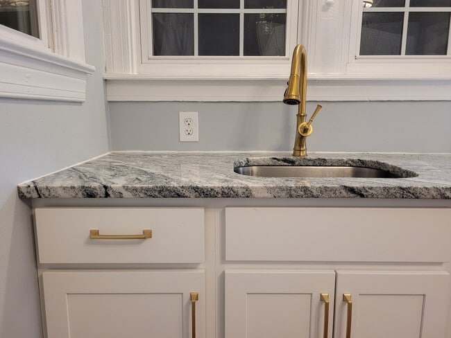 Photo - 115 Walnut St