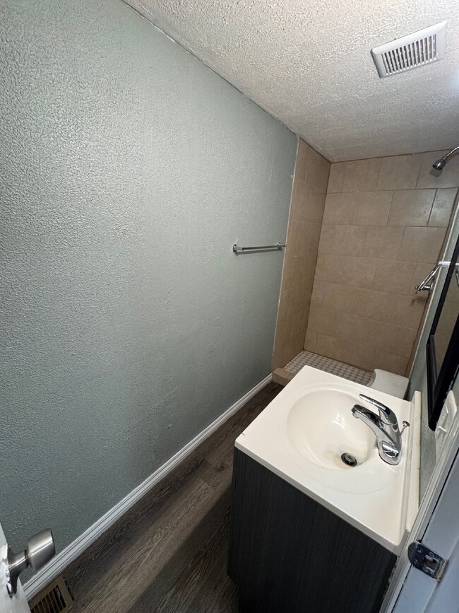 Photo - 2 Bedroom, 1 Bathroom with fenced yard, and is centrally located in Wichita Ks