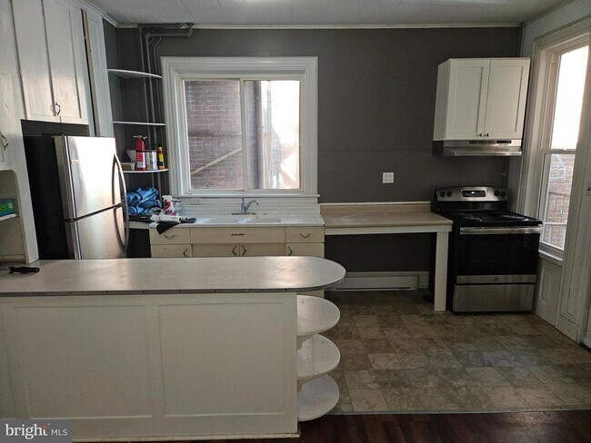 Photo - 181 S Tulpehocken St