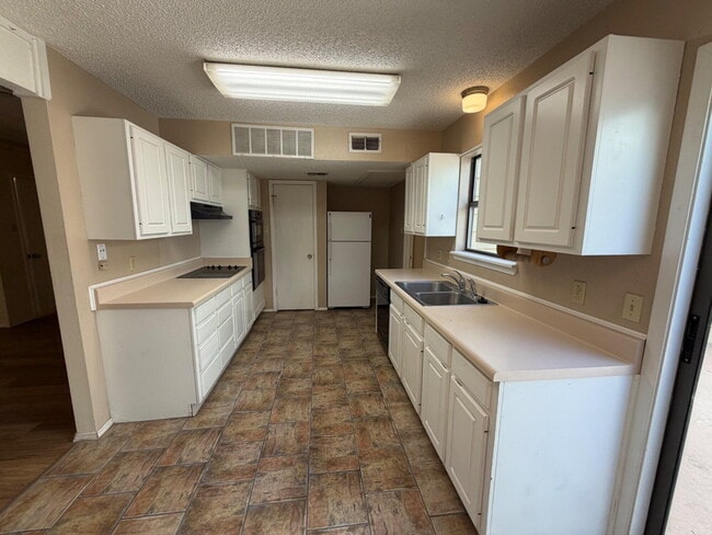 3730 86th Dr