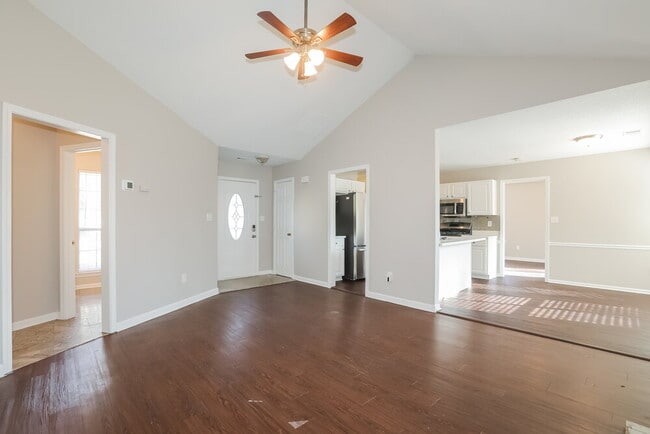 Photo - 231 Carson's Cove