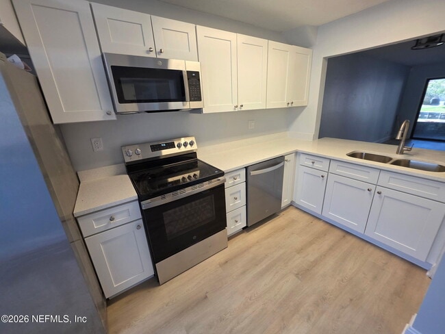 Photo - 7701 Baymeadows Cir W