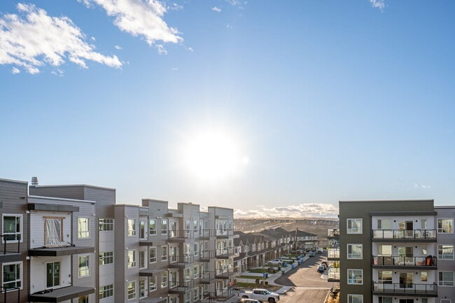 Photo - 33 Carringham Gate NW