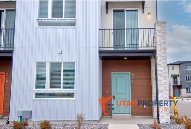 Building Photo - 421 S 960 W Rental