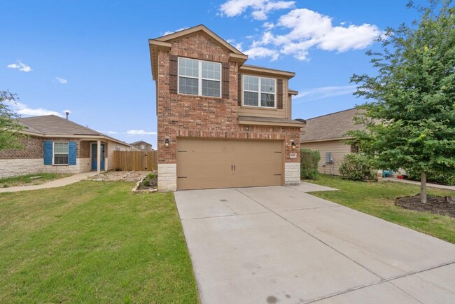 Photo - 1445 Treeta Trail House