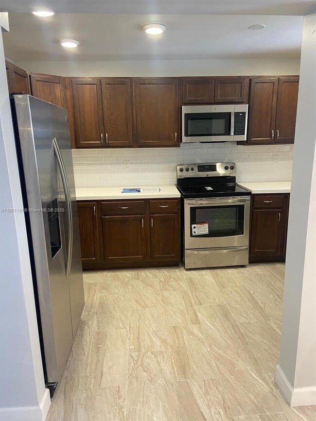 Photo - 1111 NW 19th Ave Unit 204