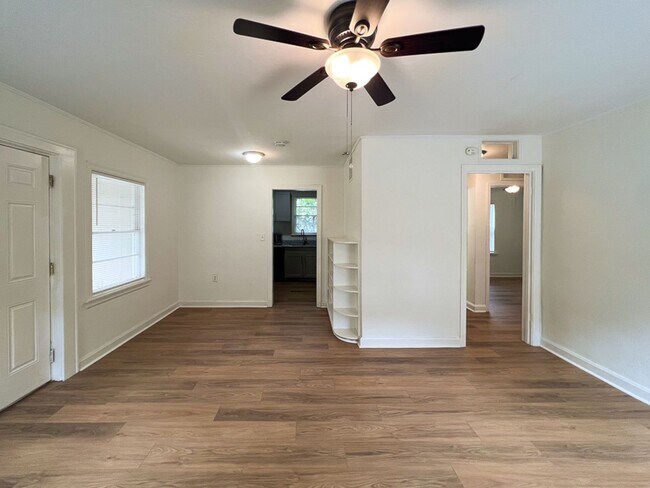 Photo - 2249 - Browns Addition Unidad 1122